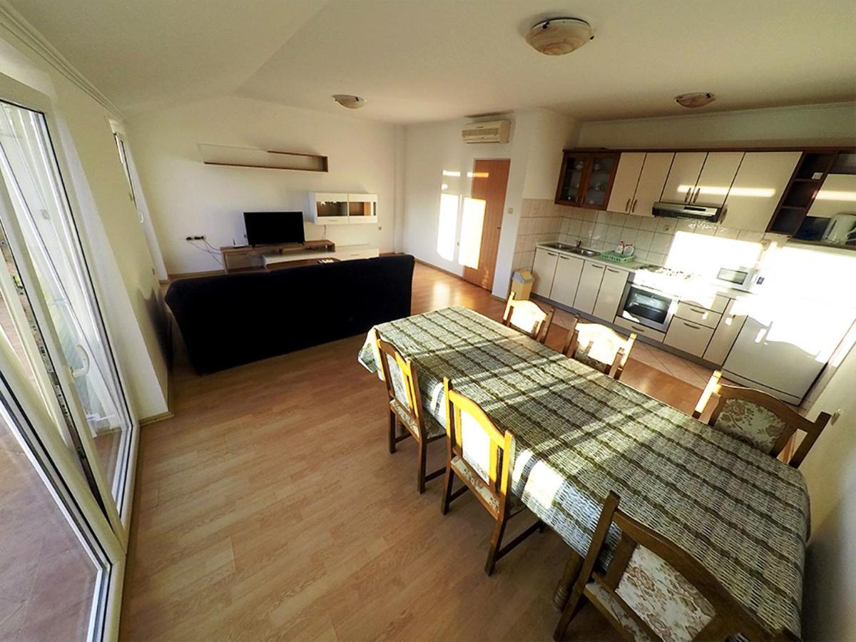 Apartments Piculjan Lopar Zewnętrze zdjęcie