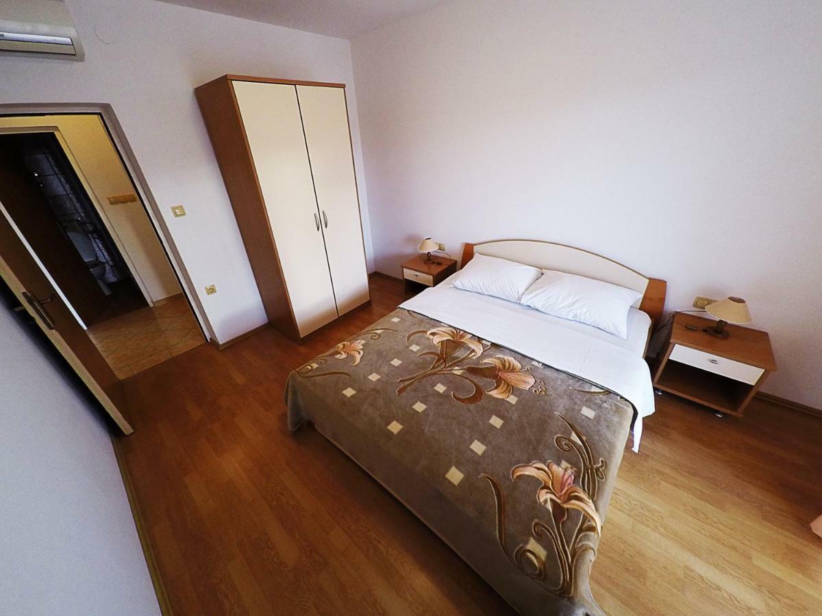 Apartments Piculjan Lopar Zewnętrze zdjęcie