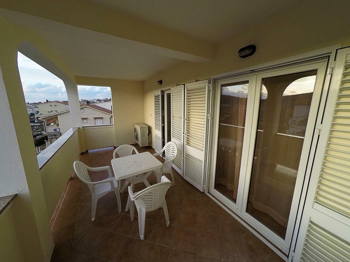 Apartments Piculjan Lopar Zewnętrze zdjęcie