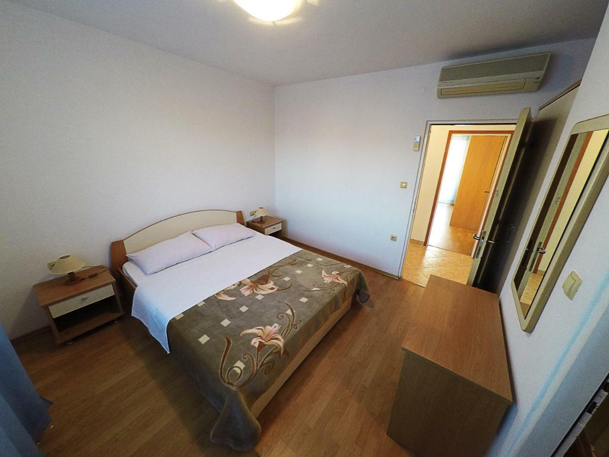 Apartments Piculjan Lopar Zewnętrze zdjęcie